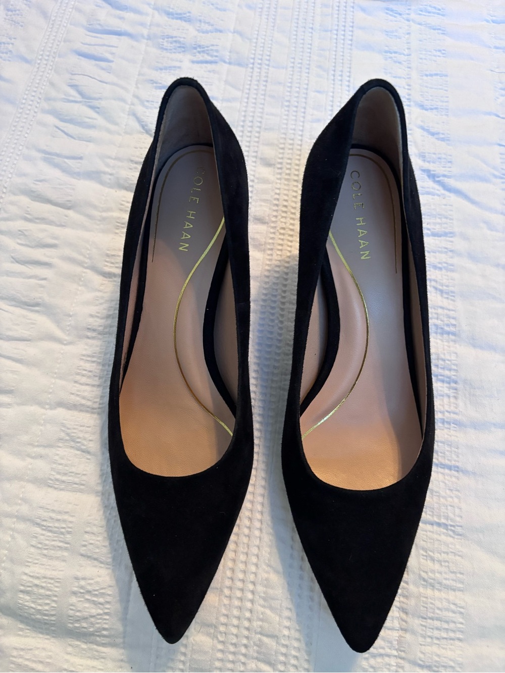 Cole Haan 2” Suede Pumps. 9M like new